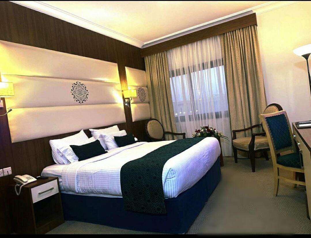 One Inn Hotel Medyna Zewnętrze zdjęcie