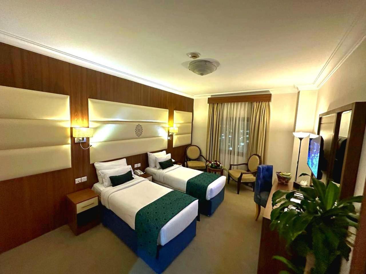One Inn Hotel Medyna Zewnętrze zdjęcie